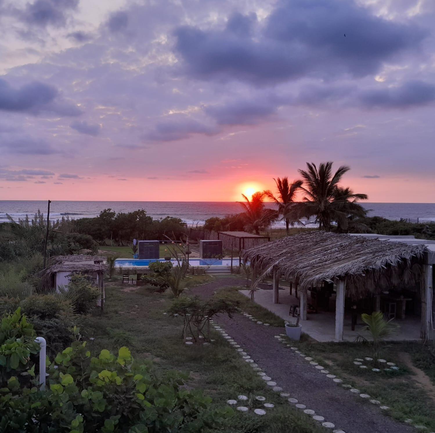 Tres Velas Surf Celestino Gazca Villasenor Exteriér fotografie